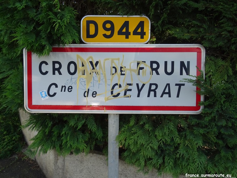 Croix de Frun H 63.JPG