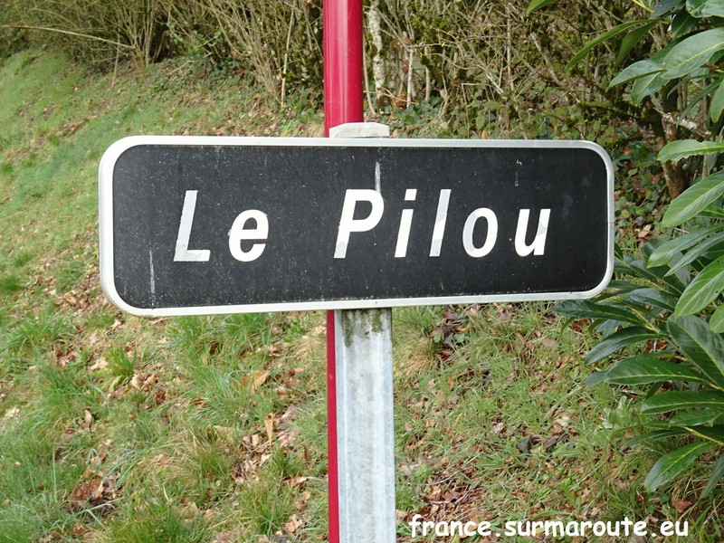 Le Pilou H 19.JPG