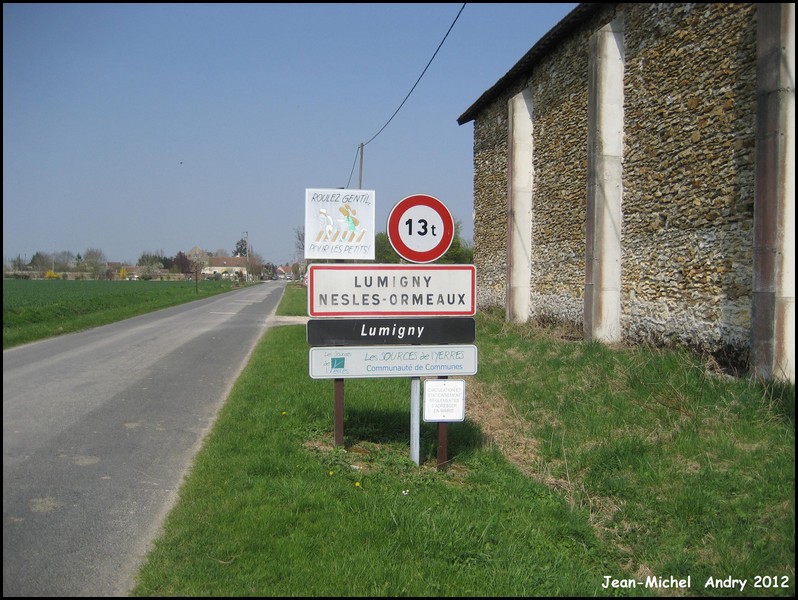 Lumigny-Nesles-Ormeaux 77 - Jean-Michel Andry.jpg