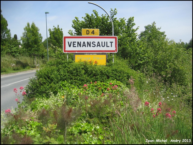 Venansault  85 - Jean-Michel Andry.jpg