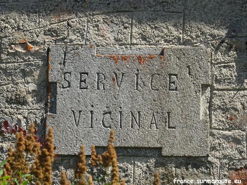 Maison cantonnière La Villedieu 48 (2).JPG