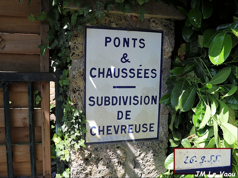 Subdi Chevreuse 91 by JM Le Vaou.jpg