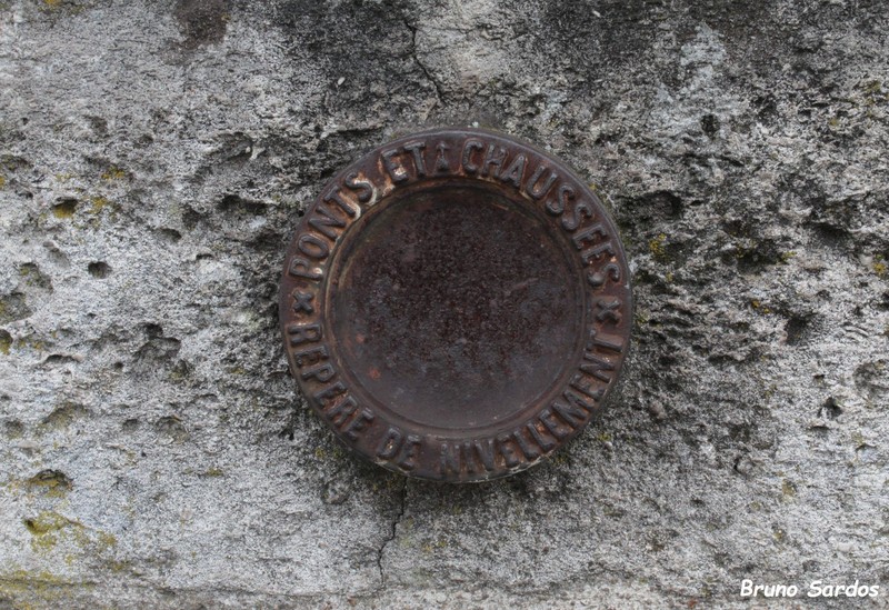 Y Octroi Bordeaux 33 by B Sardos.jpg