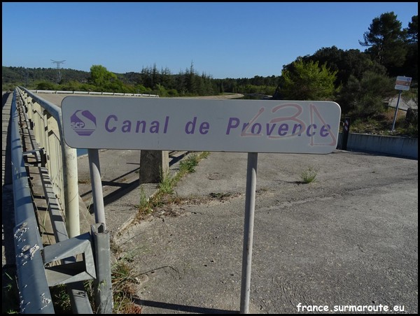 CANAL DE PROVENCE  83.JPG