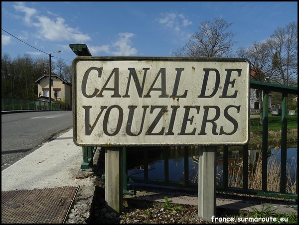 CANAL DE VOUZIERS 08.JPG