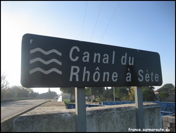 CANAL DU RHONE A SETE 30 (1).JPG