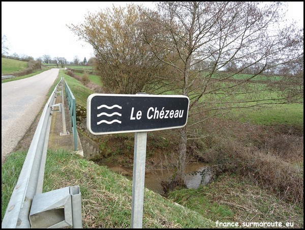 CHEZEAU 03.JPG