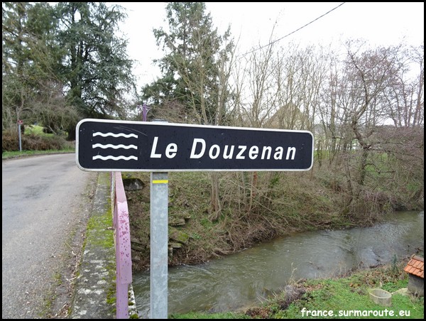 DOUZENAN 03.JPG