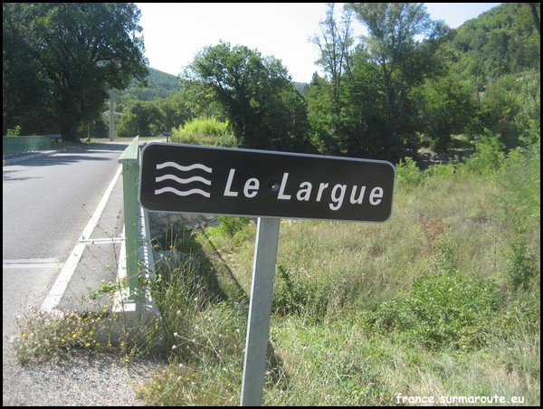 LARGUE 04.JPG