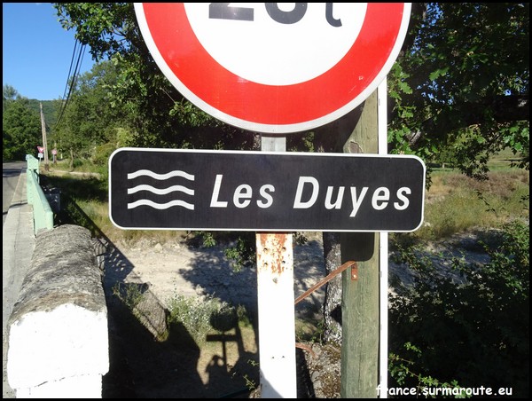 LES DUYES 04.JPG