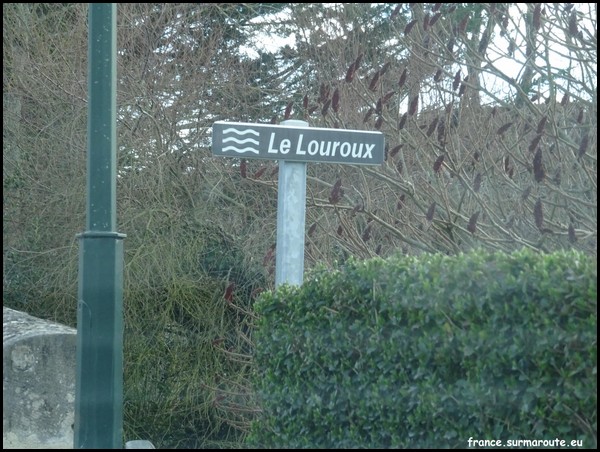 LOUROUX 37.JPG