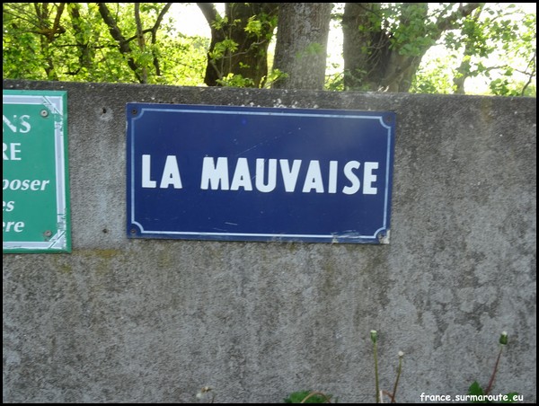 MAUVAISE 69.JPG