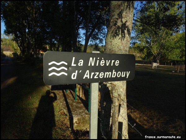 NIEVRE D'ARZEMBOUY 58.JPG