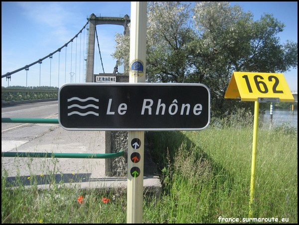 RHONE 84.JPG