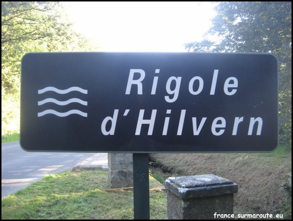 RIGOLE D'HILVERN 22.JPG