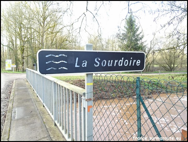 SOURDOIRE  bis 19 .JPG