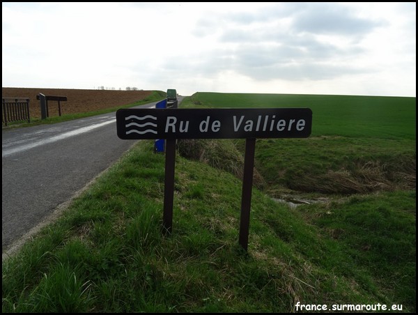 VALLIERE 77.JPG