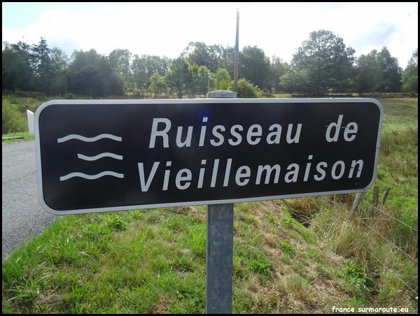 VIEILLEMAISON 19.JPG