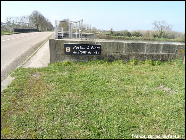 VIRE Porte à flots 14 50.JPG